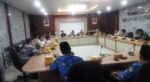 Guna memastikan progres perbaikan jalan serta percepatan penyerahan PSU dapat berjalan sesuai komitmen yang telah disepakati.